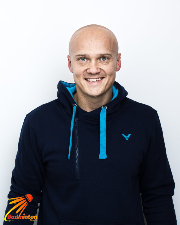 RAFAŁ KASPRÓW